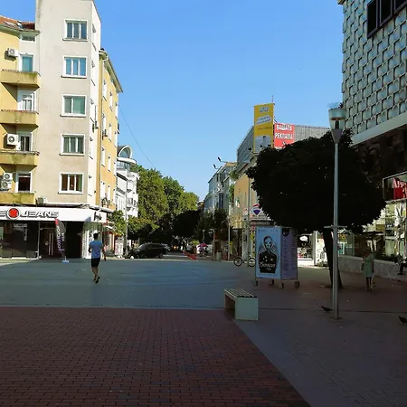 оазис 1 във ヴァルナ