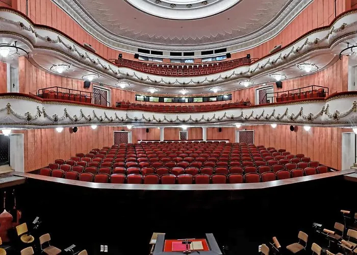 оазис 1 във * ヴァルナ